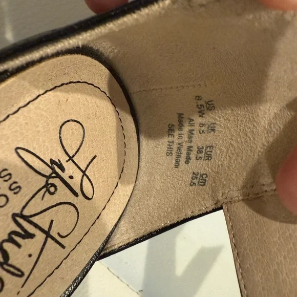 Life Stride Elegant Black Cross-Strap Heels - Picture 2 of 4